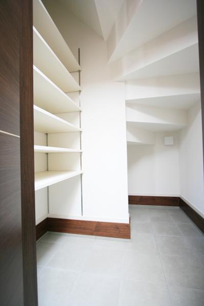 Receipt. Doma storage (July 2013) Shooting