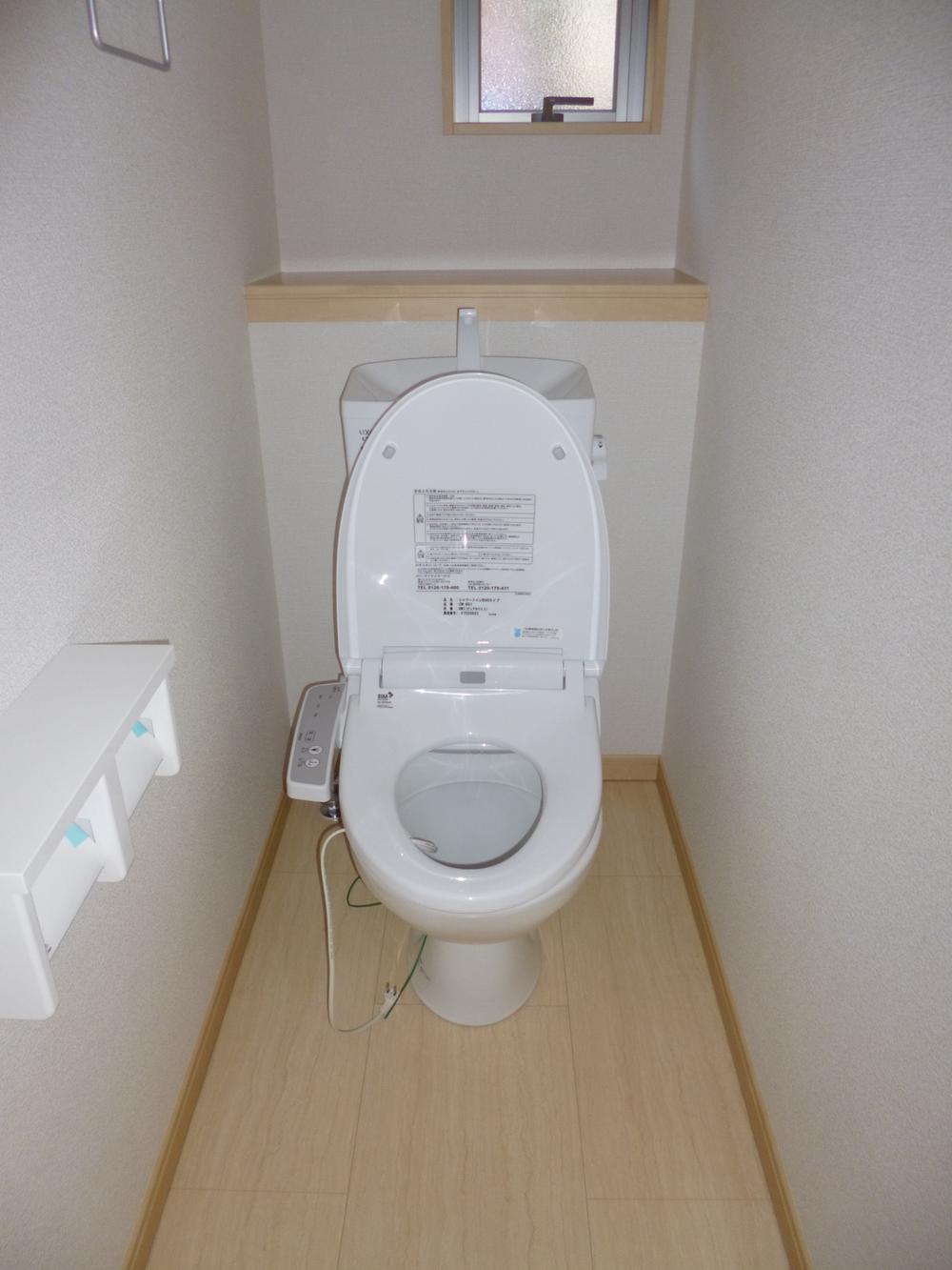 Toilet. (2013.12.3 shooting) 1 Building