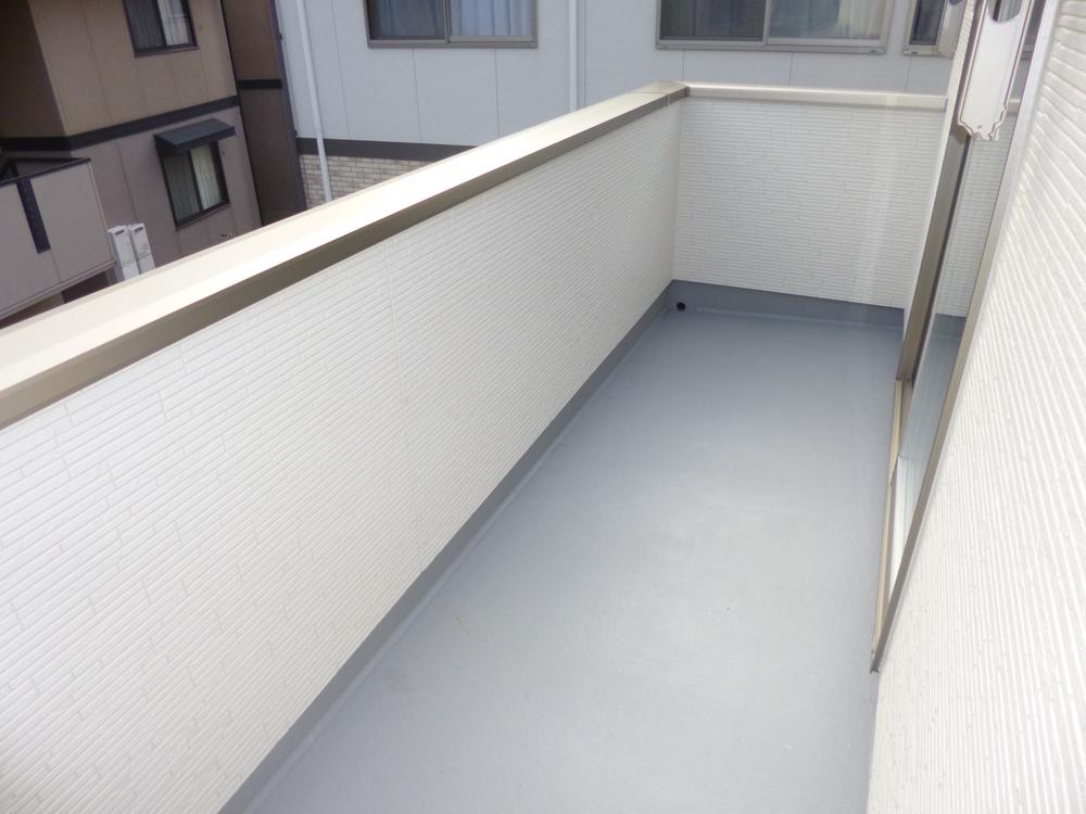 Balcony. (2013.12.3 shooting) Building 2