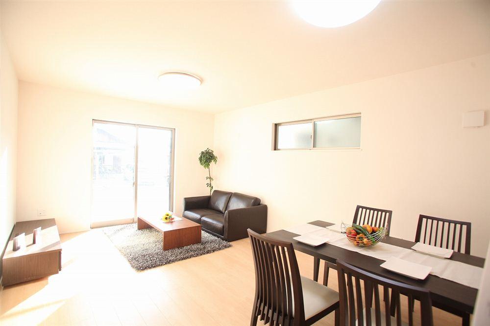 Living. Indoor (11 May 2013) Shooting A-5 buildings