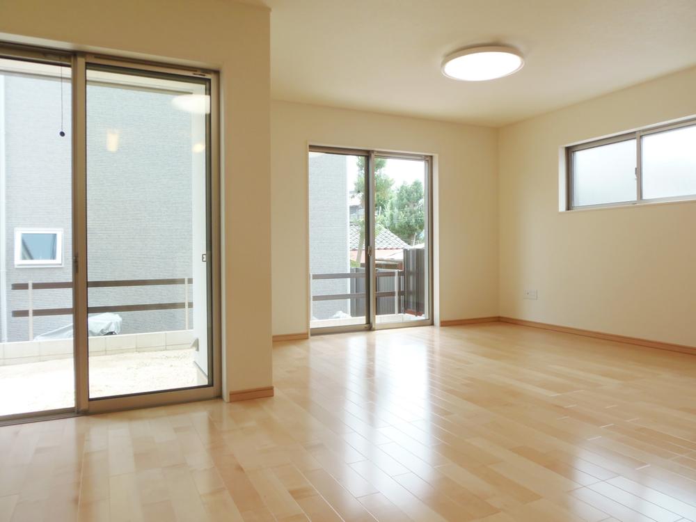 Living. Gently living dining of heart full zone, Extremity of natural selection is here (December 2013 shooting)