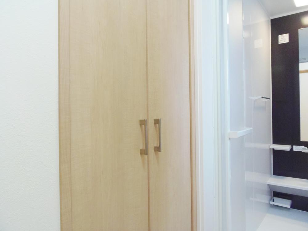 Other Equipment. Due to be combined with the bathroom in the Powder Room, There is a multi-type large stocker. 