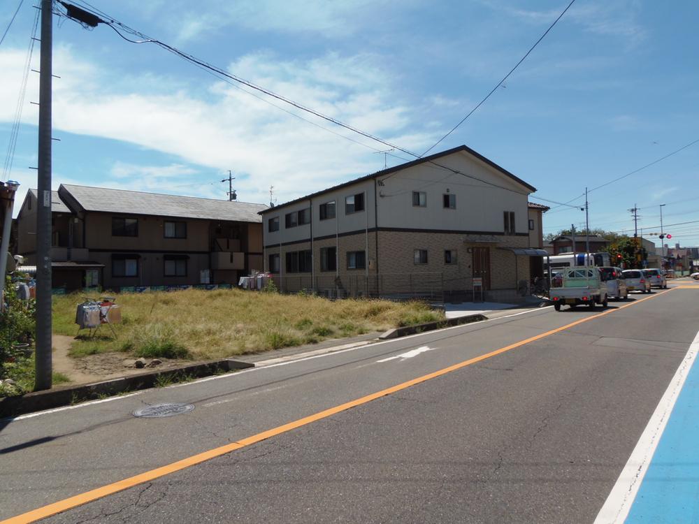 Local photos, including front road. Panoramic view of the land, Proceed to the future construction. Front road is also widely, Excellent accessibility of private cars. 