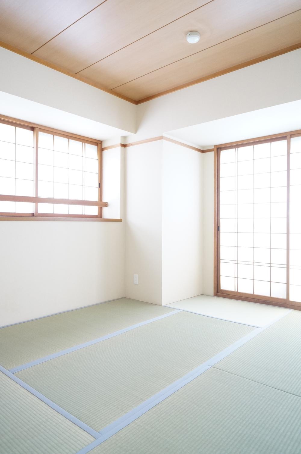 Non-living room.  ■ Japanese-style room: tatami replaced. ☆ (December 2013 shooting)