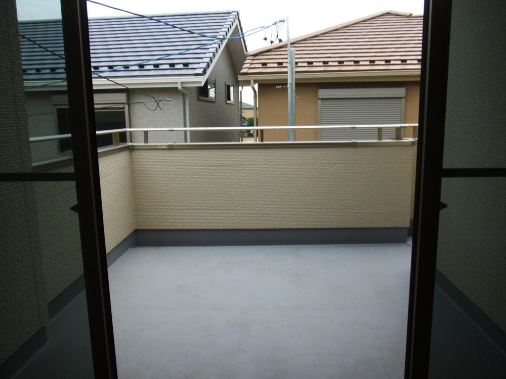 Other local. Balcony of the main bedroom you can use depth spacious (September 2013) Shooting