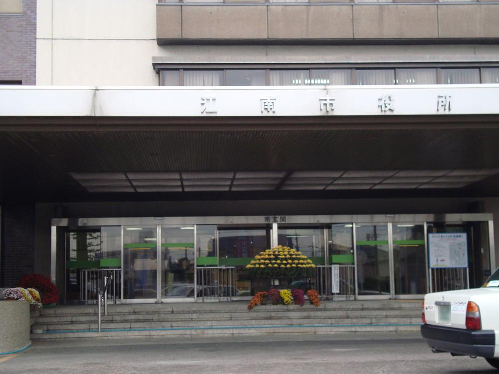 Government office. 733m to Gangnam city hall