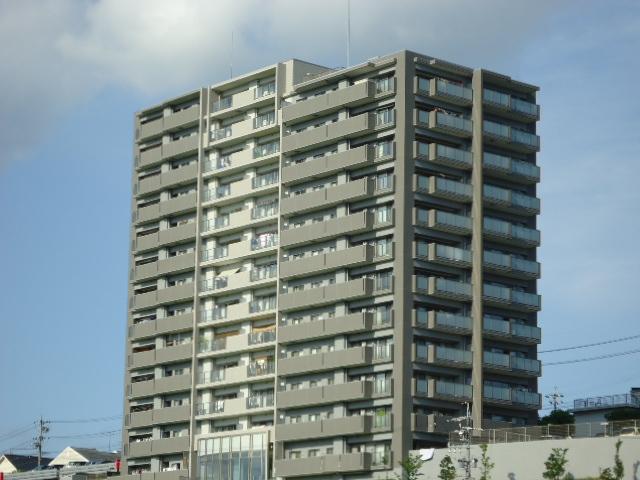 Local appearance photo. Building appearance [southwest] site (January 2014) Shooting