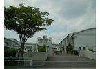 Primary school. Miyoshi Municipal Midorigaoka to elementary school 710m