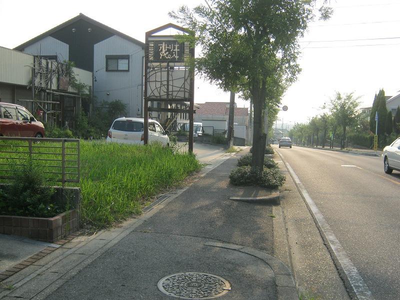 Local photos, including front road. Local (September 2013) Shooting