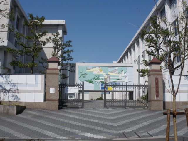 Junior high school. 2600m until the municipal north junior high school (junior high school)