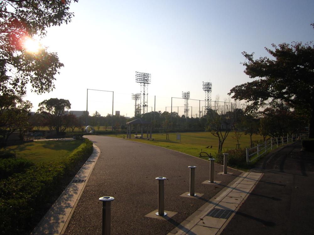 park. 699m to Miyoshi park