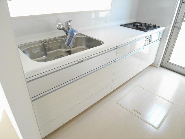 Same specifications photo (kitchen)