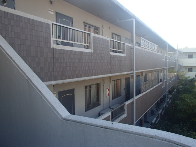 Building appearance. Apartment shared hallway on the side of state.