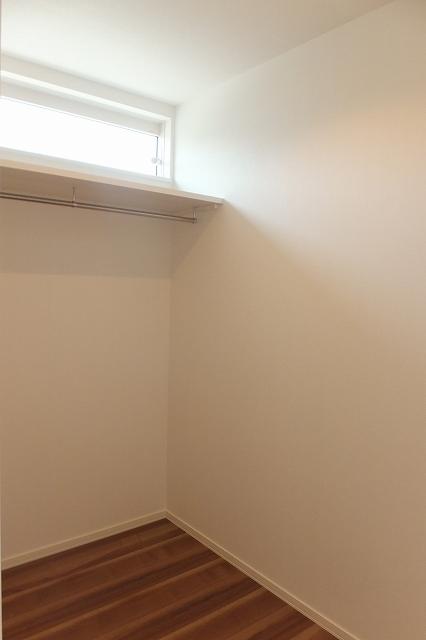 Receipt. Room (August 2013) Shooting