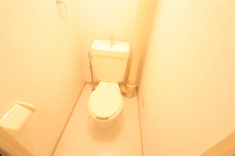 Toilet. toilet ・ Bus separate room