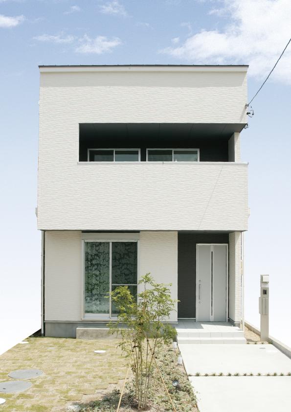 Building plan example (exterior photos). Building plan example (C No. land), Building price 18,800,000 yen, Building area 121.74 sq m Of building reference case [BOXSTER] Please refer to the.