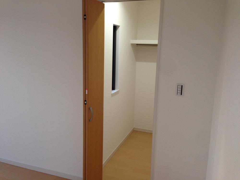 Receipt. 7.5 Pledge Western-style Walk-in closet