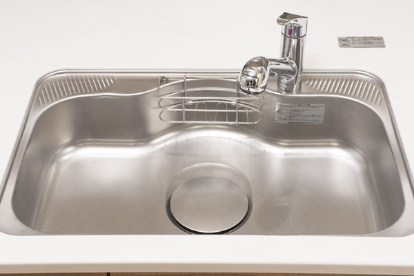 Kitchen.  [Quiet sink] Sink falls on water is a silent design types to reduce the I sound (same specifications)