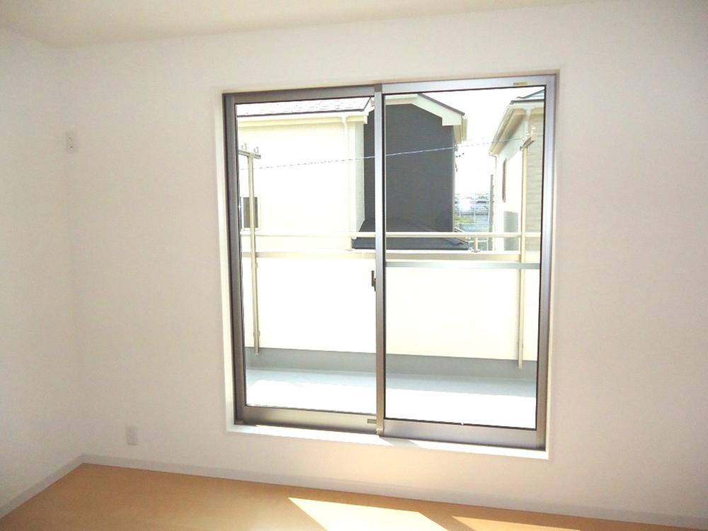 Other introspection. Indoor (September 2013) Shooting