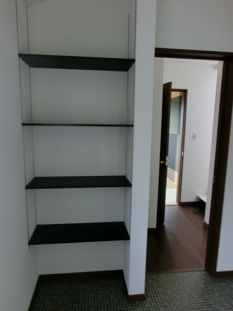 Receipt. There is housed in the back of the wash basin