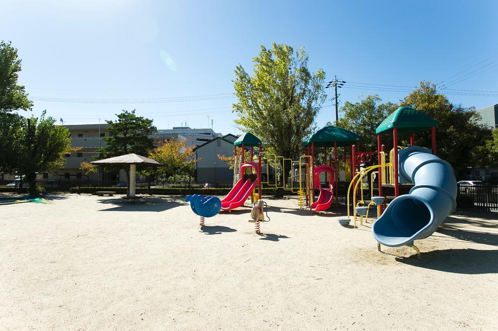 park. 250m until Todagai park