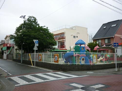 kindergarten ・ Nursery. Thousand years a thousand years of 240m 3-minute walk from kindergarten infant Gardens, It is adjacent to the park and also in elementary school. Peace of mind, It has become a safe area. 