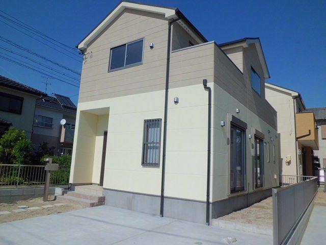 Same specifications photos (appearance). Example of construction * Different from the actual ones