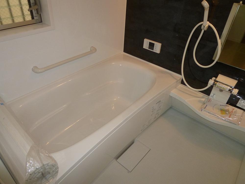 Bathroom.  ◆ Bathroom heating dryer with ◆ 