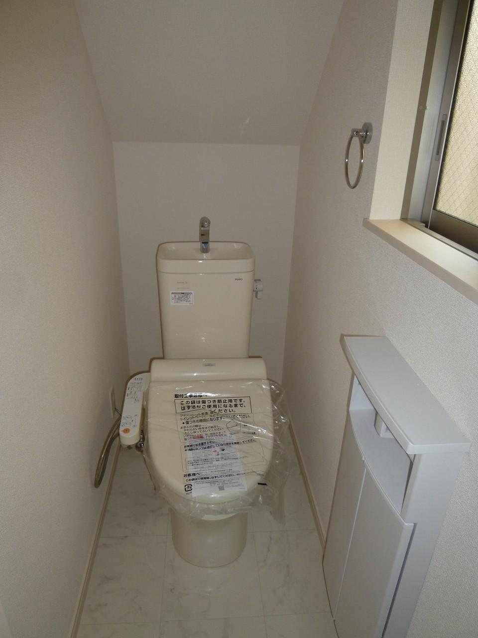 Toilet.  ◆ There are two places ◆ 