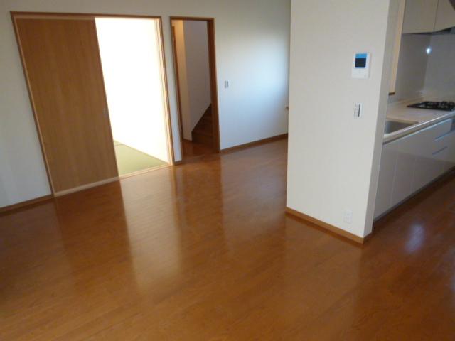 Living. Building 3 Living