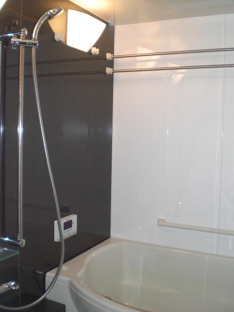 Bathroom. Bathroom Dryer ・ With mist sauna