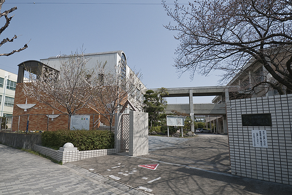 Surrounding environment. Nagoya Tatsumiya junior high school (a 25-minute walk ・ About 1990m)