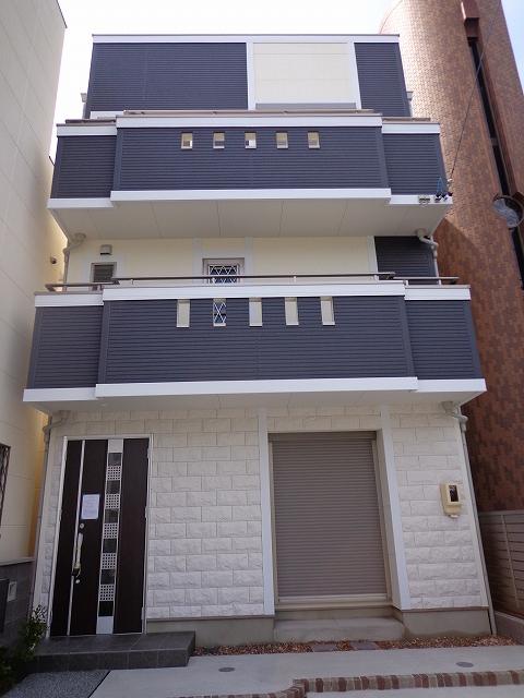 Local appearance photo. A Togaikan