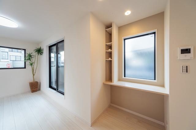 Other. It is the example of construction. It is different from the actual property. 