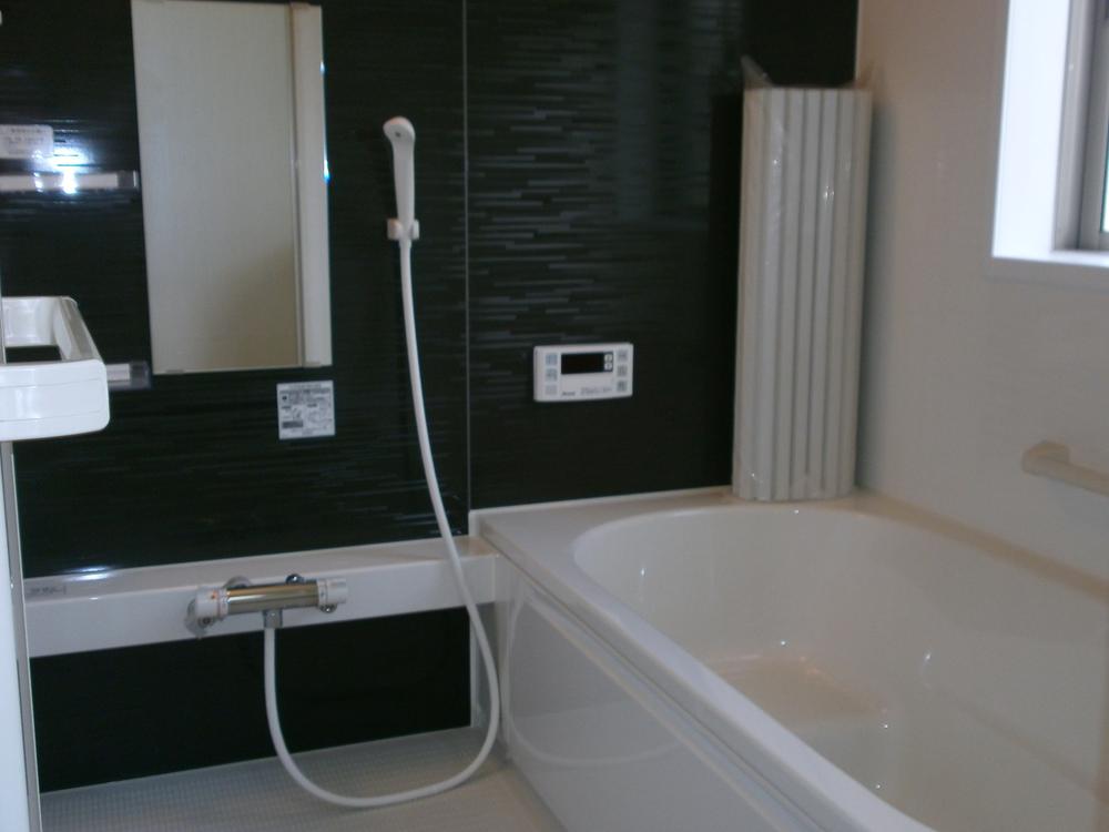 Bathroom. (October 2013) Shooting