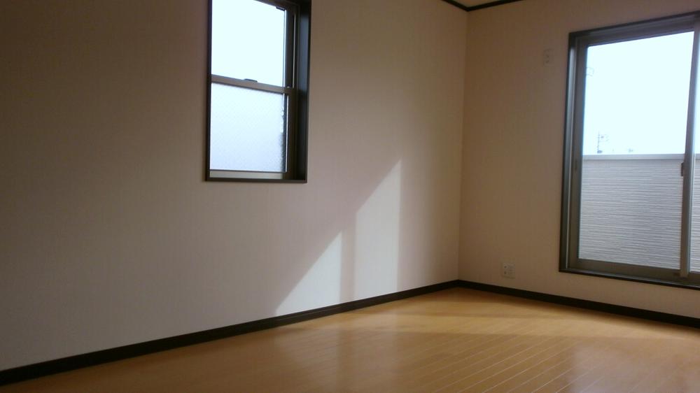 Non-living room. Indoor (10 May 2013) Shooting