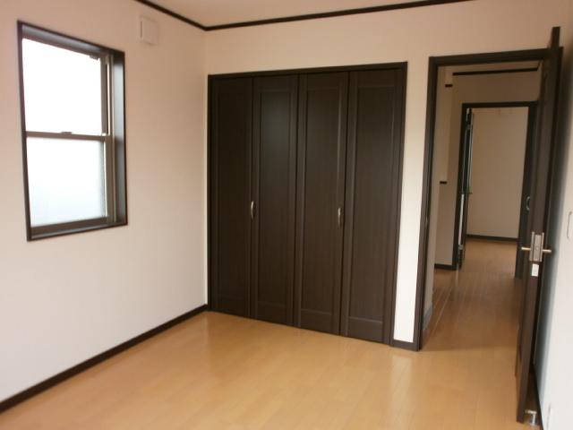 Non-living room. Indoor (10 May 2013) Shooting