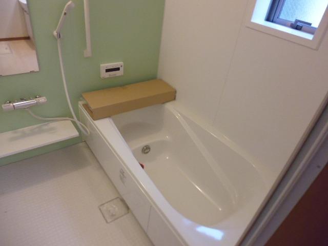 Bathroom. 2013.12.2 shooting 1 Building