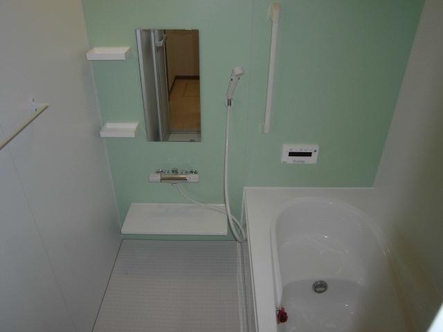 Bathroom.  ◆ 1 Building Bathroom (1 pyeong size)