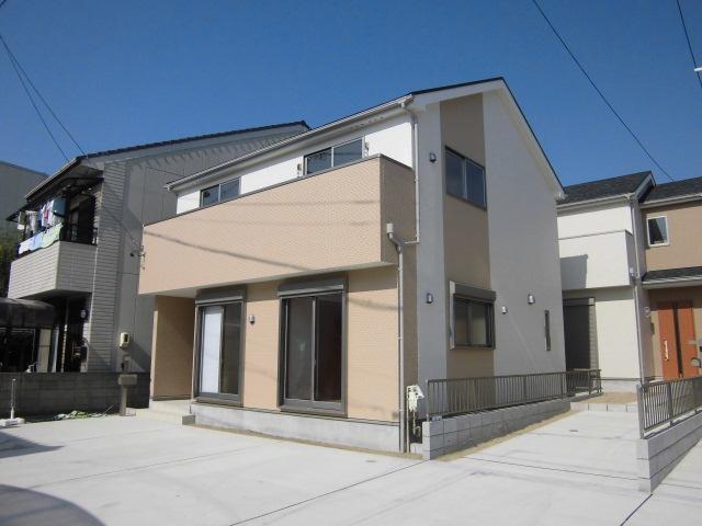 Local appearance photo.  ◆ 1 Building appearance ◆ Frontage spacious! Sunny