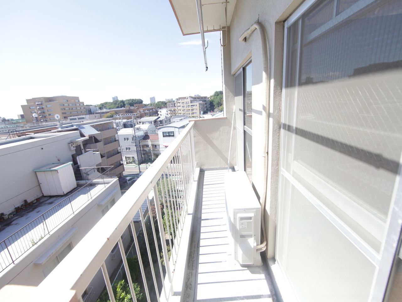 Balcony. balcony Laundry is Jose