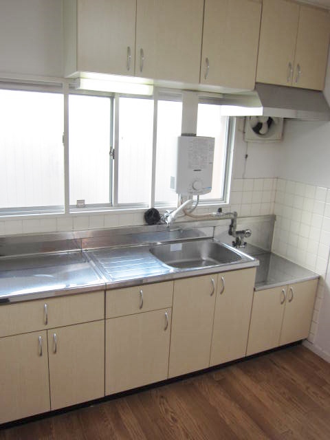 Kitchen.  ☆ Kitchen (two-burner stove installation Allowed) ☆ 