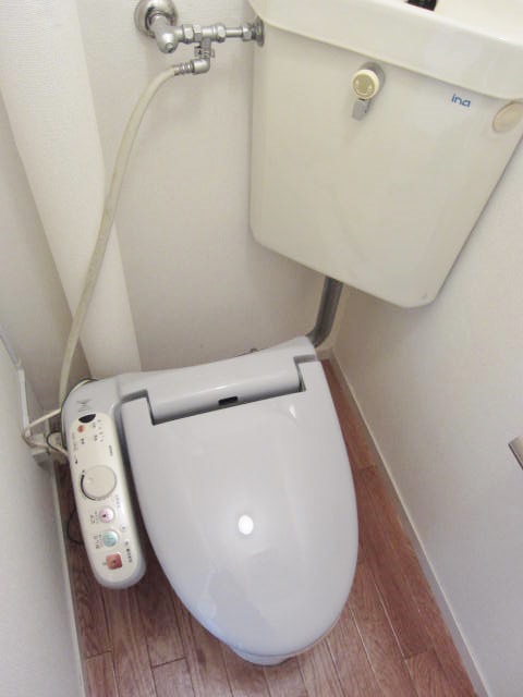 Toilet.  ☆ Toilet (with washlet) ☆ 