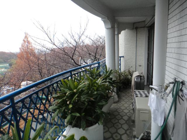 Balcony. Local (12 May 2013) Shooting