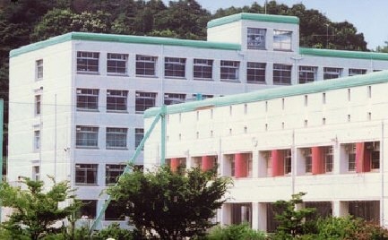 Junior high school. Dongxing 900m until junior high school (junior high school)