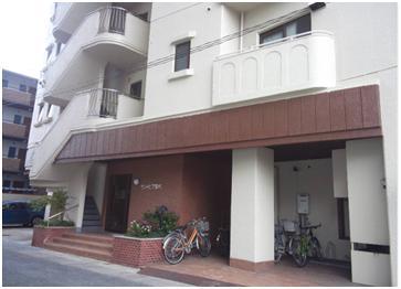 Local appearance photo. Local (10 May 2013) Shooting