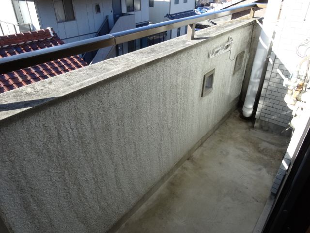 Balcony. Day is perfect to hang out around the washing well