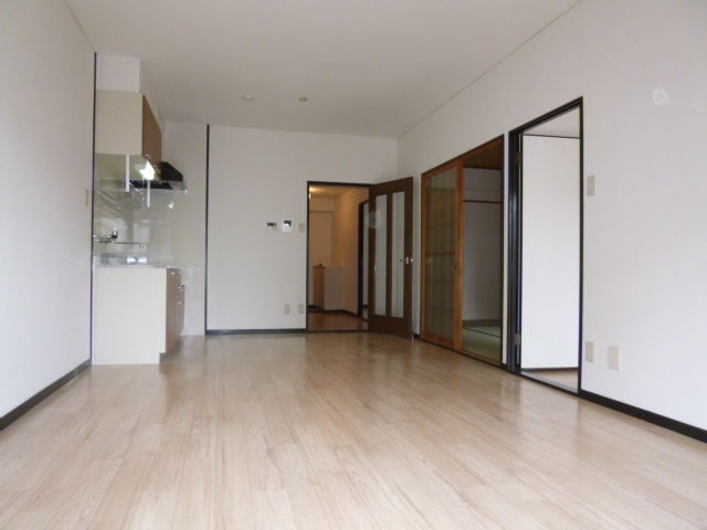 Living and room