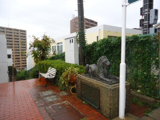 Entrance. Common areas