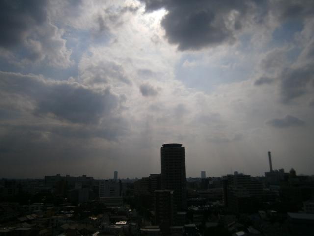 View photos from the dwelling unit. View from the south balcony (October 2013) Shooting